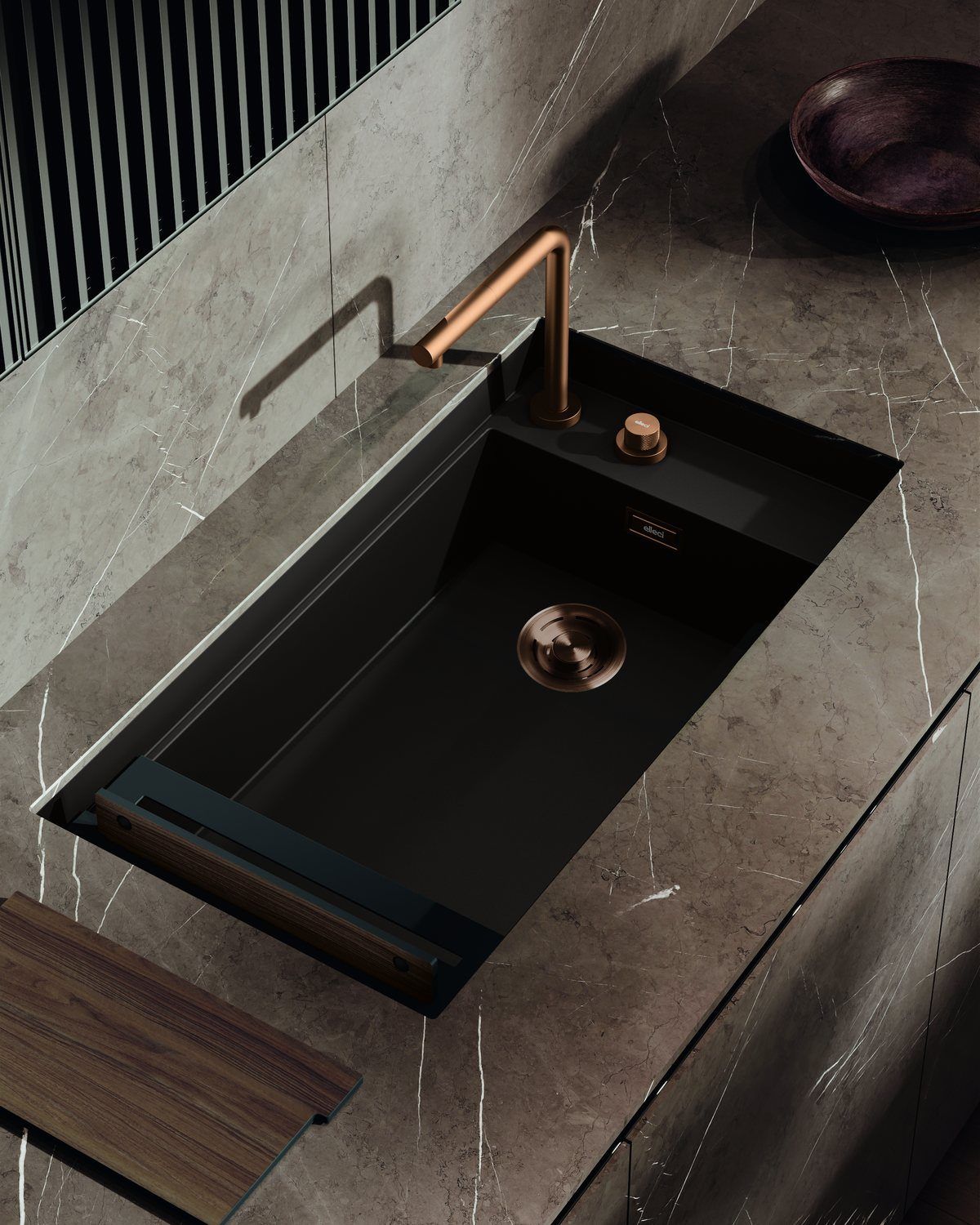 Elleci DIALOGO w kolorze Cocoa z baterią Arch Bronze
